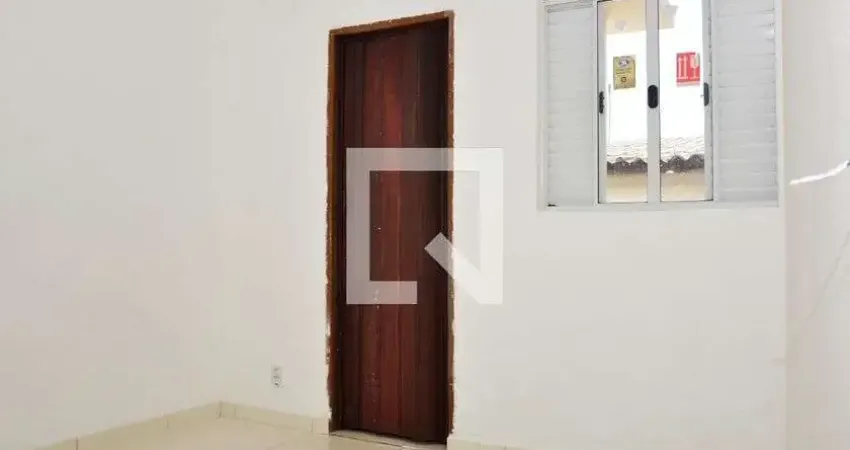 Casa para Aluguel - Parque Sao Luis, 1 Quarto,  40 m² - São Paulo