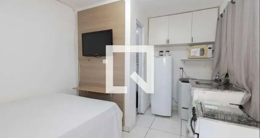 Kitnet / Stúdio para Aluguel - Jardim Sao Luis, 1 Quarto,  20 m² - São Paulo