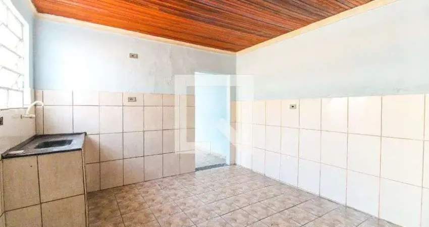 Casa para Aluguel - Itaquera, 1 Quarto,  250 m² - São Paulo