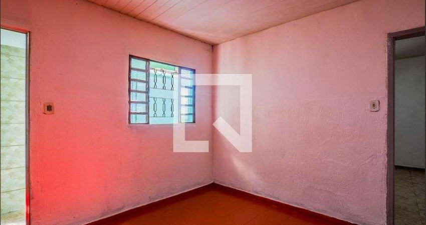 Casa para Aluguel - Jardim Itapoan, 1 Quarto,  70 m² - Santo André
