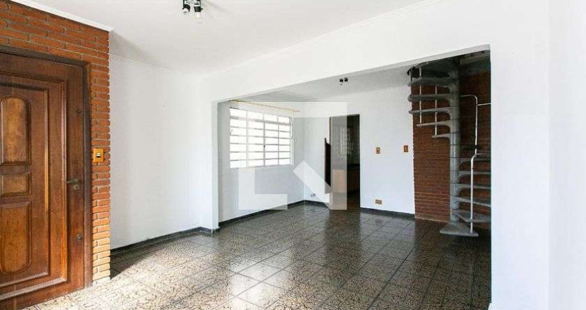 Casa para Aluguel - Vila Carrão, 3 Quartos,  200 m² - São Paulo