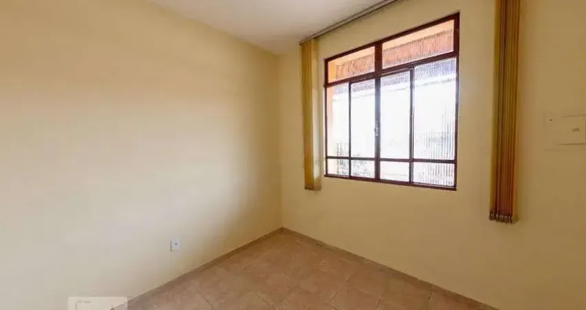 Casa para Aluguel - Carlos Prates, 3 Quartos,  55 m² - Belo Horizonte
