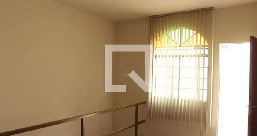 Casa para Aluguel - Santa Amélia, 3 Quartos,  100 m² - Belo Horizonte