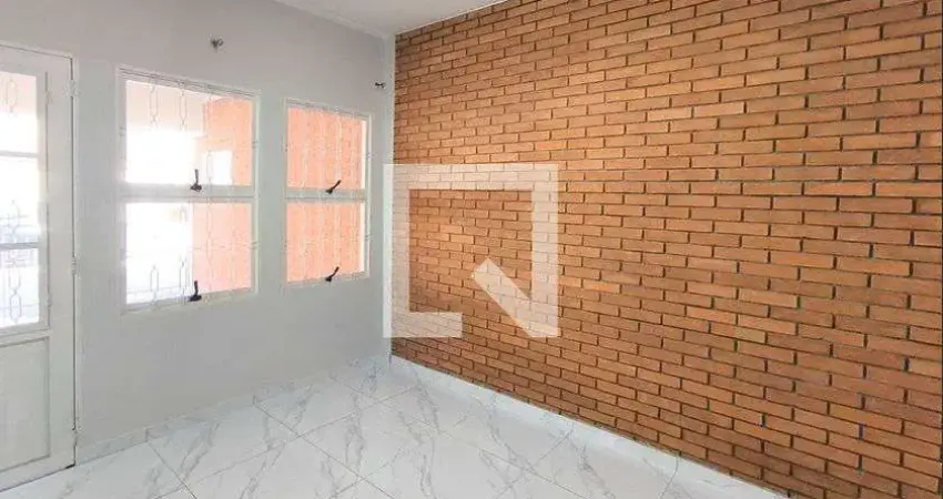 Casa para Aluguel - Vila Arens , 2 Quartos,  69 m² - Jundiaí