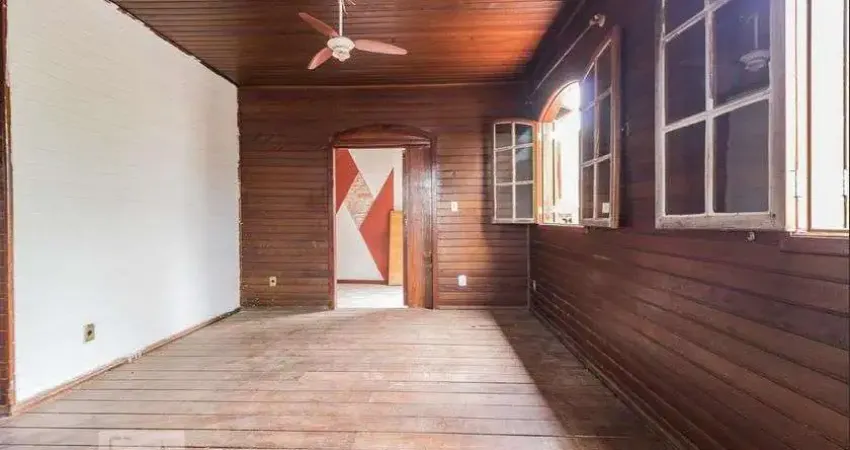 Casa para Aluguel - Cavalhada, 3 Quartos,  101 m² - Porto Alegre