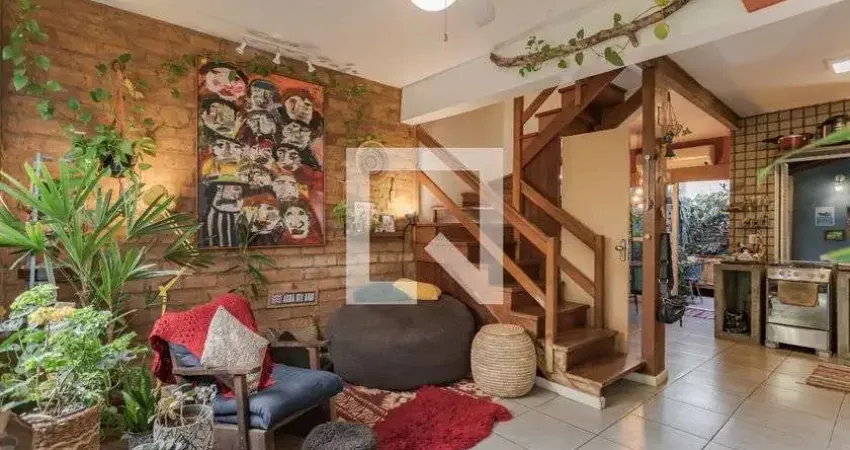 Casa / Sobrado em Condomínio para Aluguel - Humaitá, 2 Quartos,  77 m² - Porto Alegre