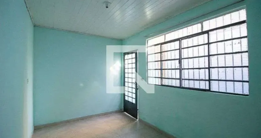 Casa para Aluguel - Trujillo, 1 Quarto,  40 m² - Sorocaba