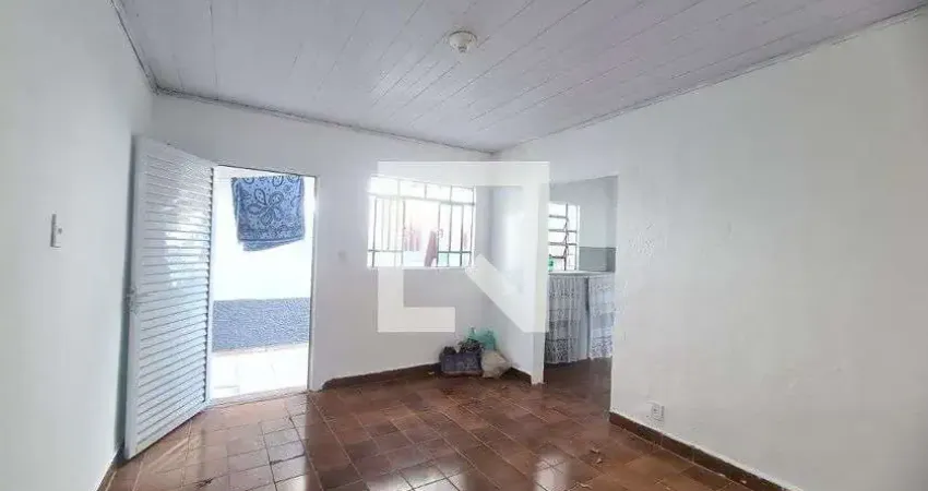 Casa para Aluguel - Sapopemba, 1 Quarto,  50 m² - São Paulo