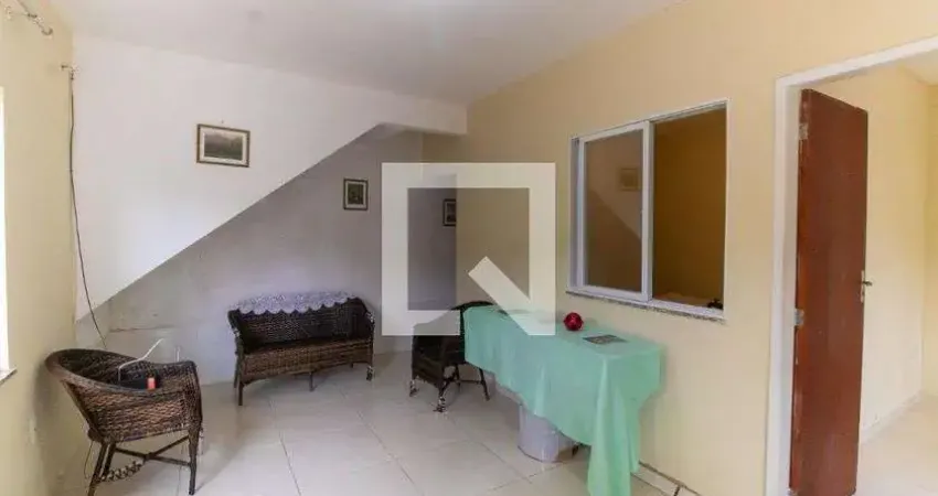 Casa para Aluguel - Piratininga, 2 Quartos,  200 m² - Niterói