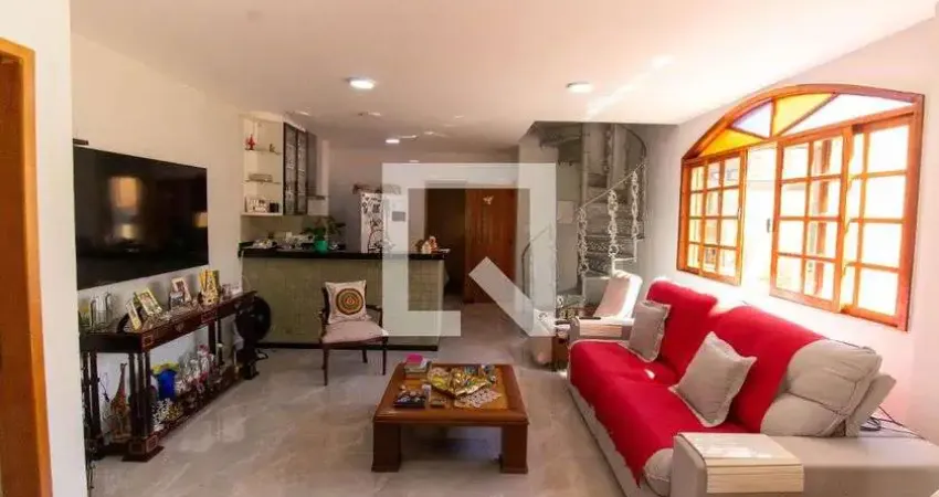 Casa para Aluguel - Itaipu, 5 Quartos,  300 m² - Niterói