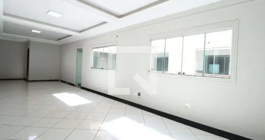 Casa para Aluguel - Tibery, 4 Quartos,  200 m² - Uberlândia