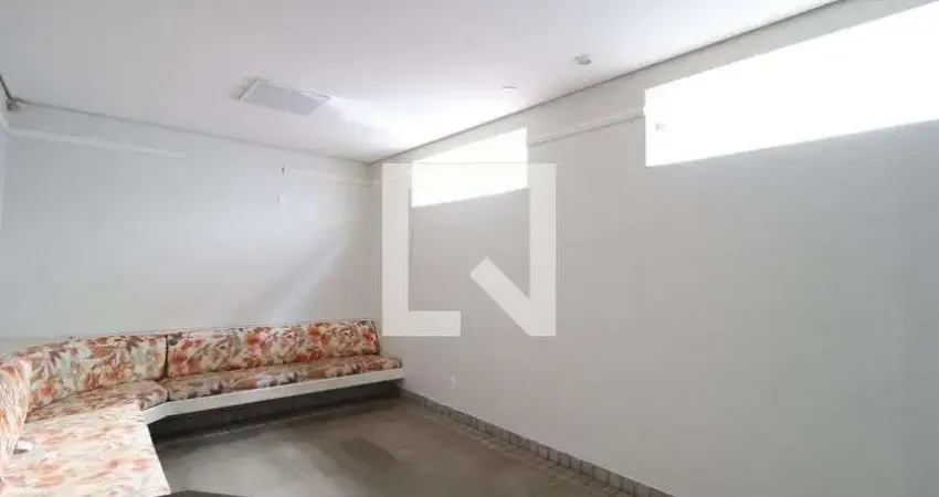 Casa para Aluguel - Centro, 3 Quartos,  112 m² - Uberlândia