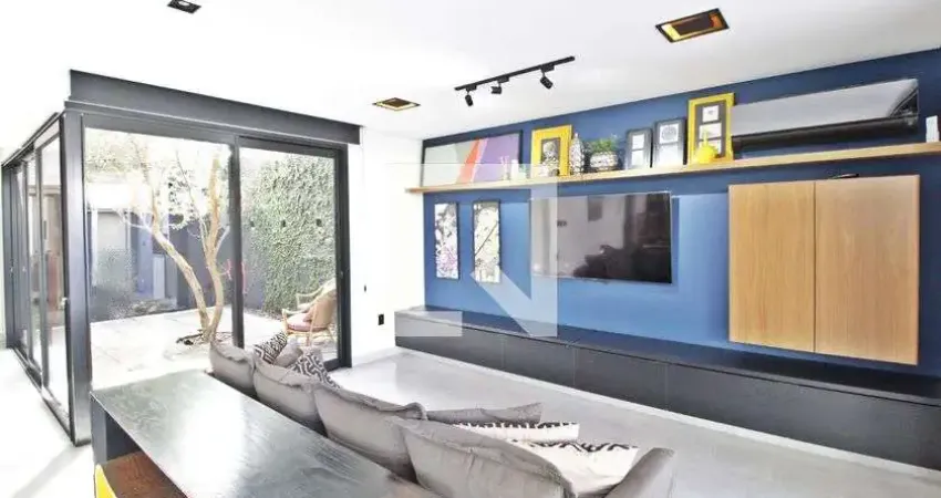 Casa para Aluguel - Aclimação, 3 Quartos,  150 m² - Uberlândia