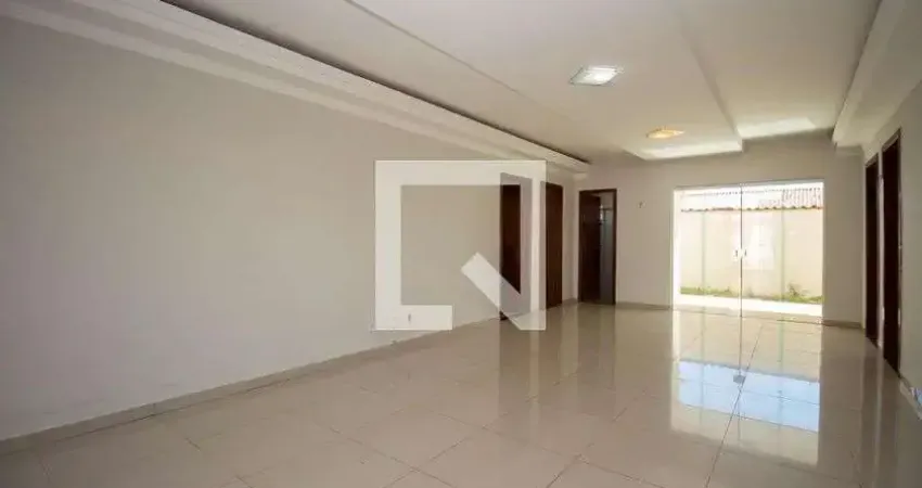 Casa / Sobrado em Condomínio para Aluguel - SH Região dos Lagos, 4 Quartos,  200 m² - Brasília