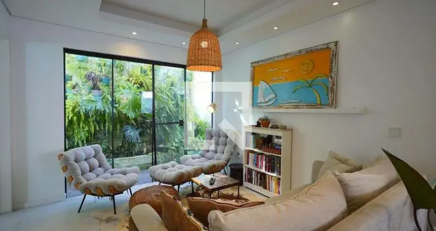 Casa para Aluguel - Lagoa da Conceição, 3 Quartos,  220 m² - Florianópolis