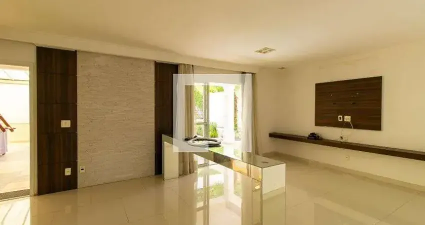 Casa / Sobrado em Condomínio para Aluguel - Jardim Barbacena, 3 Quartos,  214 m² - Cotia