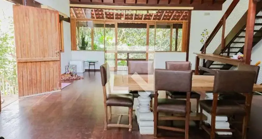 Casa para Aluguel - Granja Viana, 5 Quartos,  350 m² - Cotia