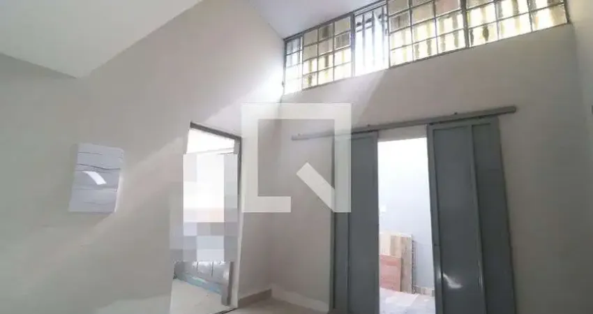 Casa para Aluguel - Centro, 3 Quartos,  70 m² - Uberlândia