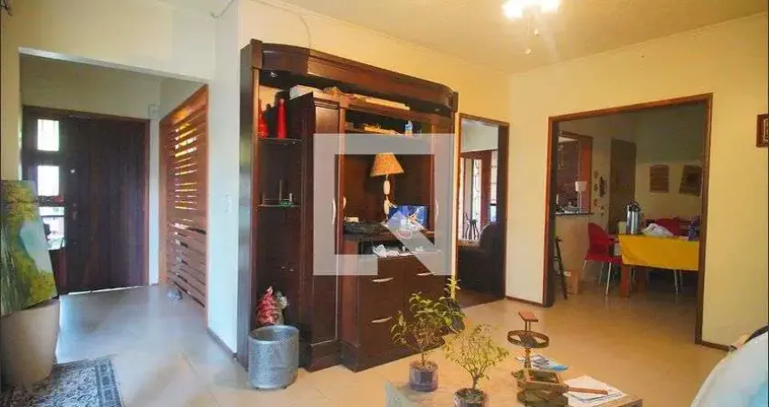 Casa para Aluguel - Guarani, 3 Quartos,  360 m² - Novo Hamburgo
