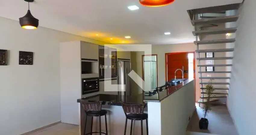 Casa para Aluguel - Rio Tavares, 3 Quartos,  310 m² - Florianópolis