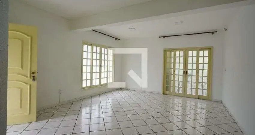 Casa para Aluguel - Rio Tavares, 4 Quartos,  200 m² - Florianópolis