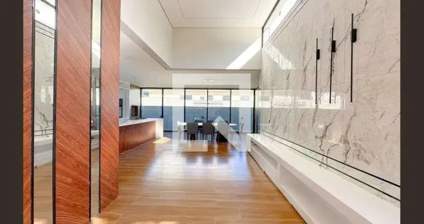 Casa para Aluguel - São João do Rio Vermelho, 4 Quartos,  400 m² - Florianópolis