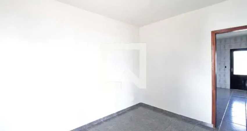 Casa para Aluguel - Osvaldo Rezende, 2 Quartos,  200 m² - Uberlândia