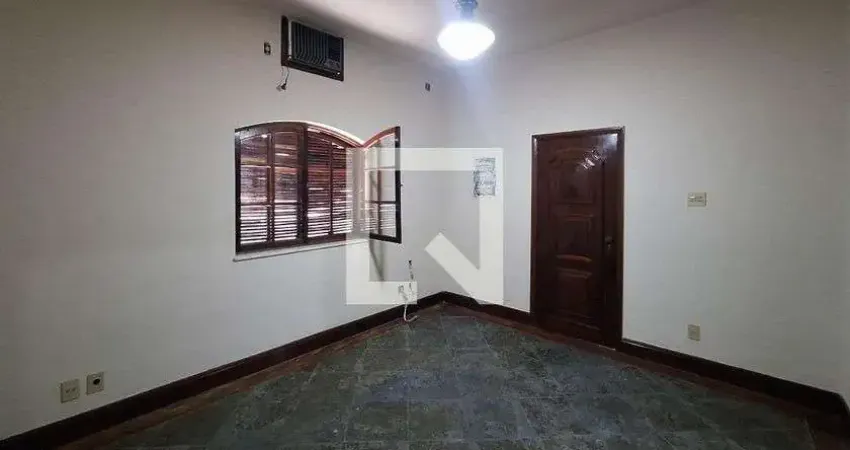 Casa para Aluguel - Fonseca, 3 Quartos,  400 m² - Niterói