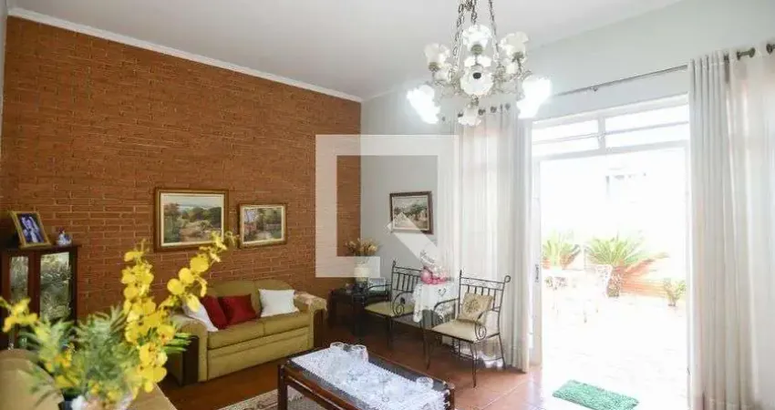 Casa para Aluguel - Jardim Irajá, 3 Quartos,  190 m² - Ribeirão Preto