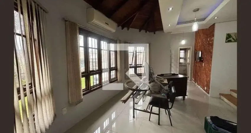 Casa para Aluguel - Padre Reus, 4 Quartos,  249 m² - São Leopoldo