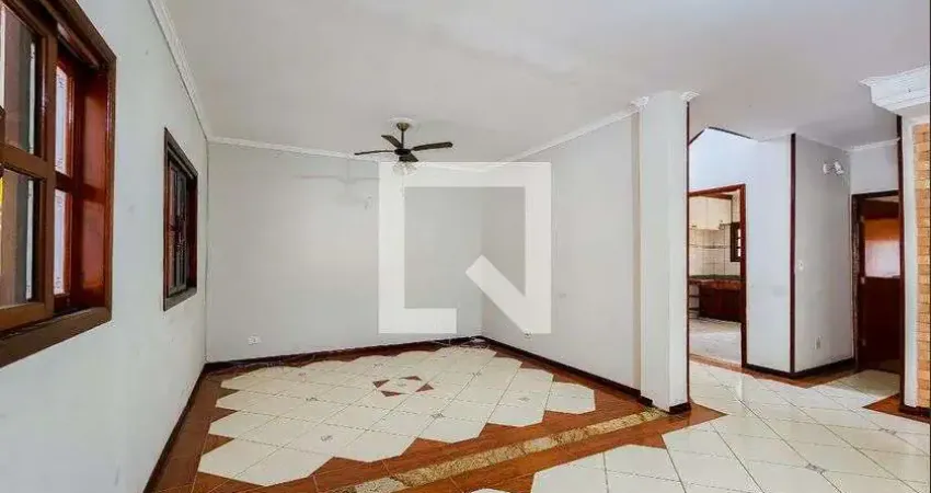 Casa para Aluguel - Conjunto Residencial Jardins, 6 Quartos,  490 m² - São José dos Campos