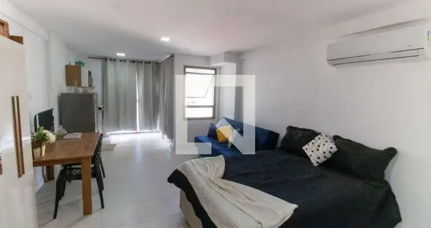 Kitnet / Stúdio para Aluguel - Icaraí, 1 Quarto,  34 m² - Niterói