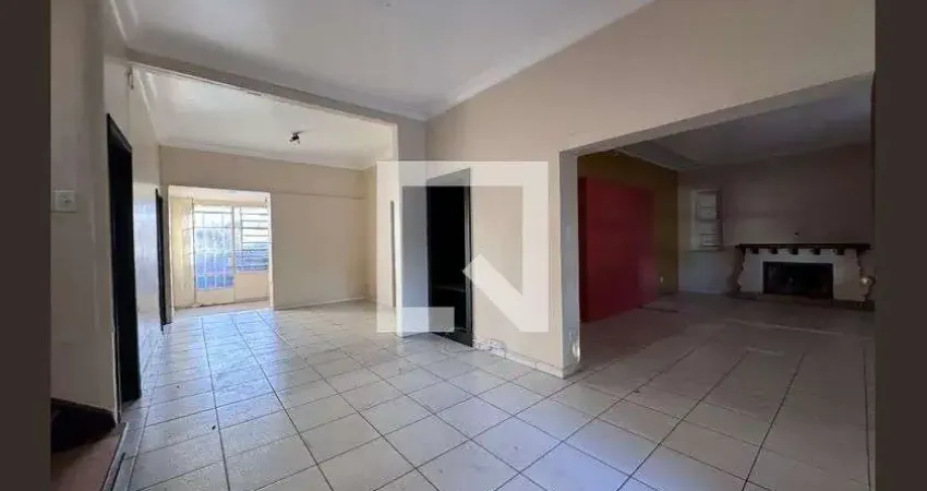 Casa para Aluguel - Centro, 6 Quartos,  472 m² - São Leopoldo