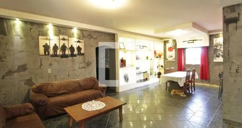 Casa para Aluguel - Panorama, 4 Quartos,  200 m² - Uberlândia