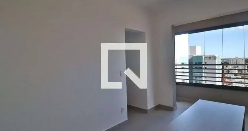 Kitnet / Stúdio para Aluguel - Saraiva, 1 Quarto,  34 m² - Uberlândia