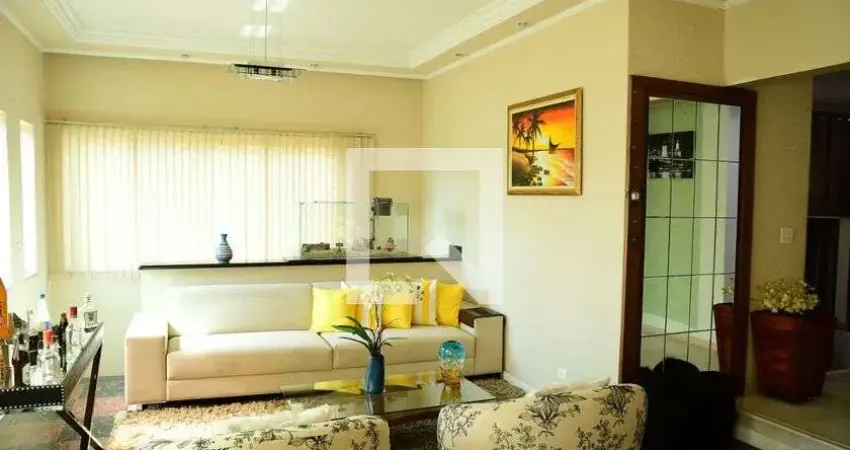 Casa / Sobrado em Condomínio para Aluguel - Jardim Belizário, 4 Quartos,  379 m² - Cotia