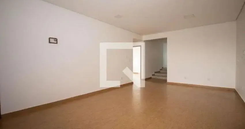 Casa para Aluguel - Taguatinga, 3 Quartos,  175 m² - Brasília