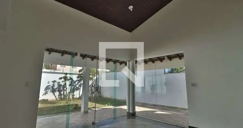 Casa para Aluguel - Cidade Jardim, 7 Quartos,  450 m² - Uberlândia
