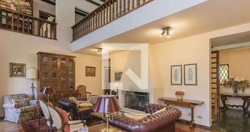 Casa / Sobrado em Condomínio para Aluguel - Eucaliptos, 6 Quartos,  580 m² - São José dos Campos