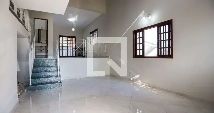 Casa para Aluguel - Jardim Belizário, 4 Quartos,  190 m² - Cotia