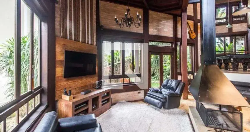 Casa / Sobrado em Condomínio para Aluguel - Aldeia da Serra, 3 Quartos,  550 m² - Barueri