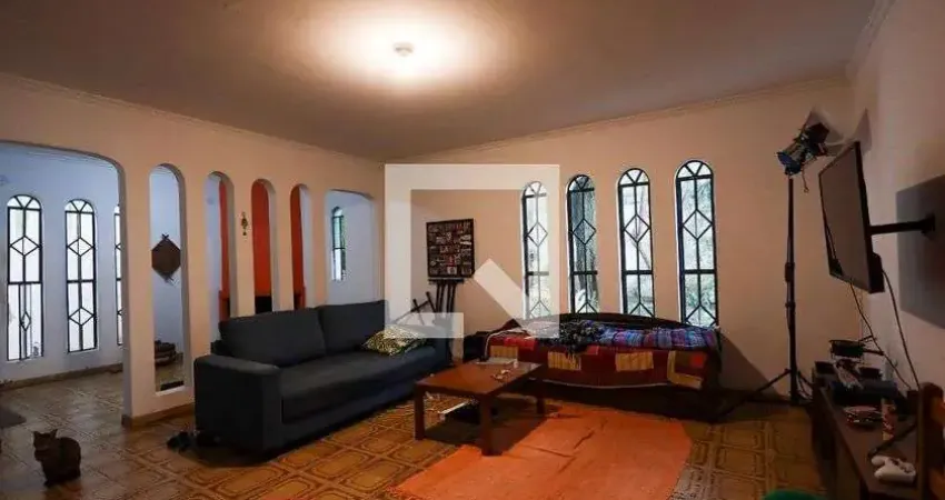 Casa para Aluguel - Jardim Semiramis, 3 Quartos,  200 m² - Cotia