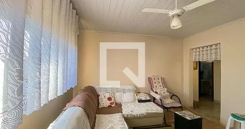 Casa para Aluguel - Guarani, 2 Quartos,  80 m² - Novo Hamburgo