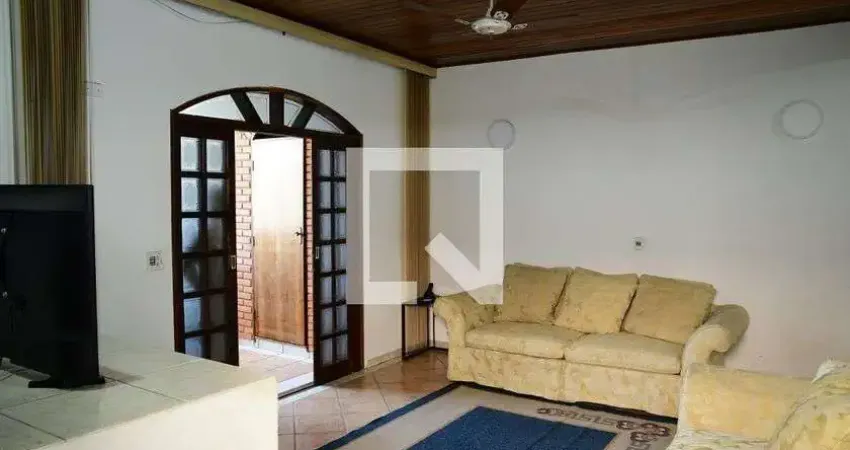Casa para Aluguel - Portal da Primavera, 3 Quartos,  160 m² - Cotia