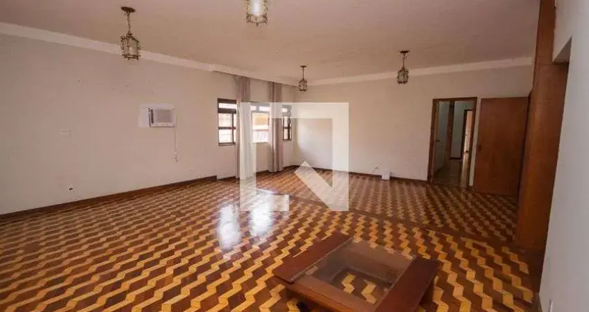 Casa para Aluguel - Centro, 5 Quartos,  398 m² - Ribeirão Preto