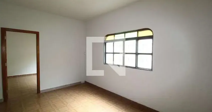 Casa para Aluguel - Nossa Sra. Aparecida, 6 Quartos,  320 m² - Uberlândia