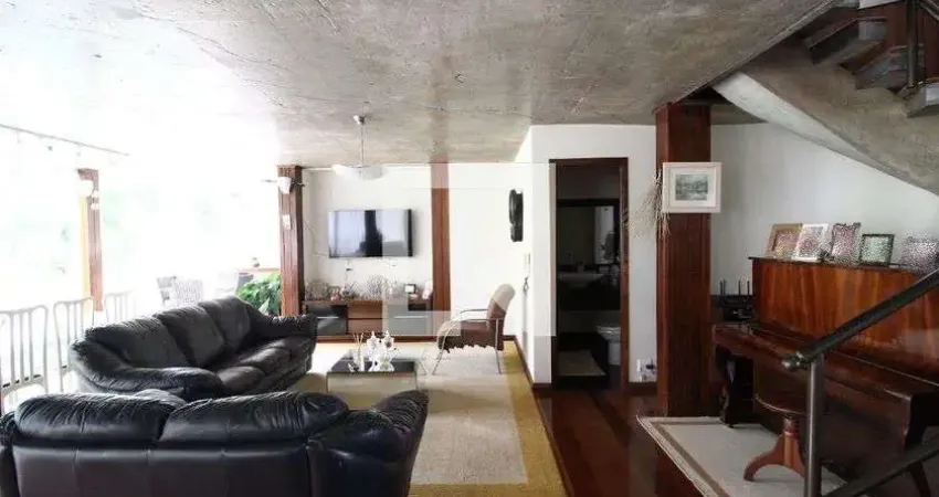 Casa para Aluguel - Panorama, 7 Quartos,  600 m² - Uberlândia
