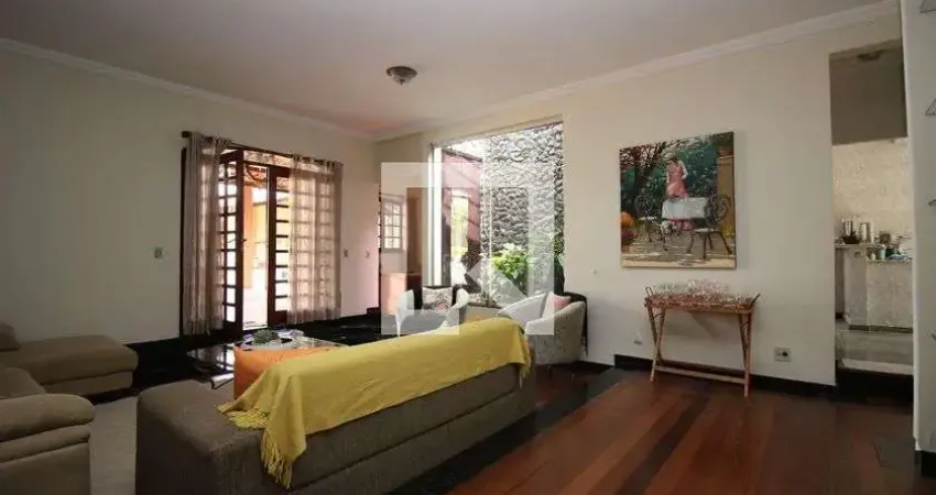 Casa para Aluguel - Taguatinga, 3 Quartos,  350 m² - Brasília