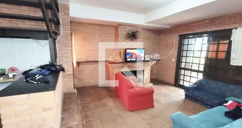 Casa para Aluguel - Centro, 3 Quartos,  145 m² - Novo Hamburgo