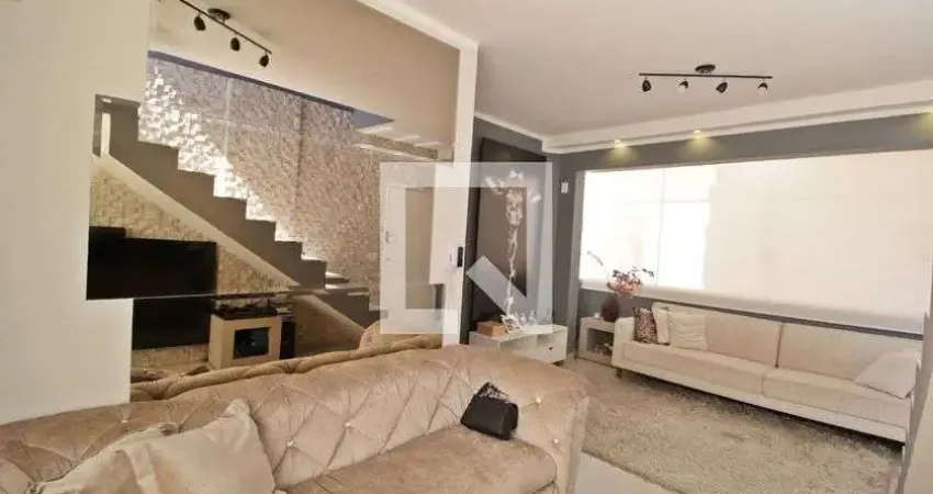 Cobertura para Aluguel - Granada, 2 Quartos,  150 m² - Uberlândia